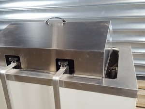 Thumbnail image of New Brunswick Scientific Innova 3100 Shaking Water Bath Lab 