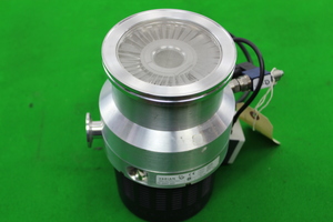 Thumbnail image of Varian SQ266 Vacuum Turbo Turbomolecular Pump Lab Equipment