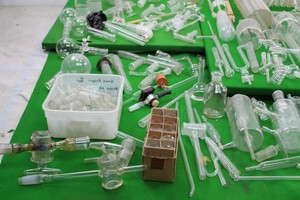 Thumbnail image of Job Lot of Jointed Laboratory Lab Glassware  Kjeldahl MC22/100 Quickfit