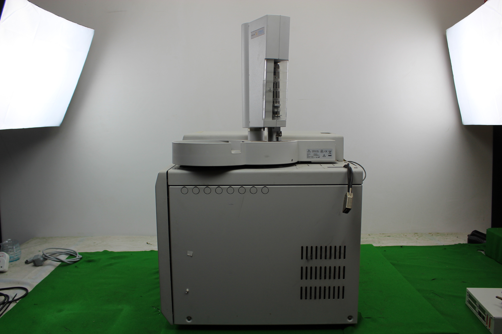 Image of  Varian CP-3380 Gas Chromatograph w/ CP8410 Autoinjector & Star 800 Module Inter