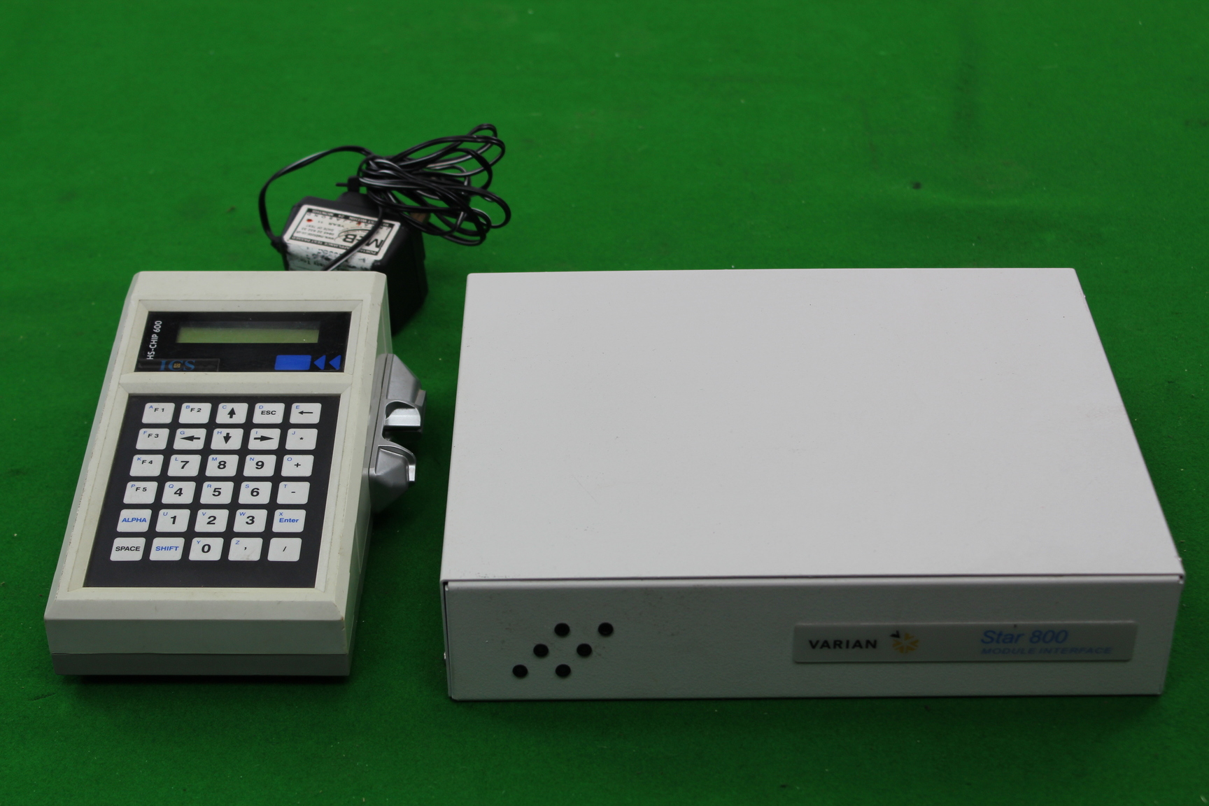 Image of  Varian CP-3380 Gas Chromatograph w/ CP8410 Autoinjector & Star 800 Module Inter