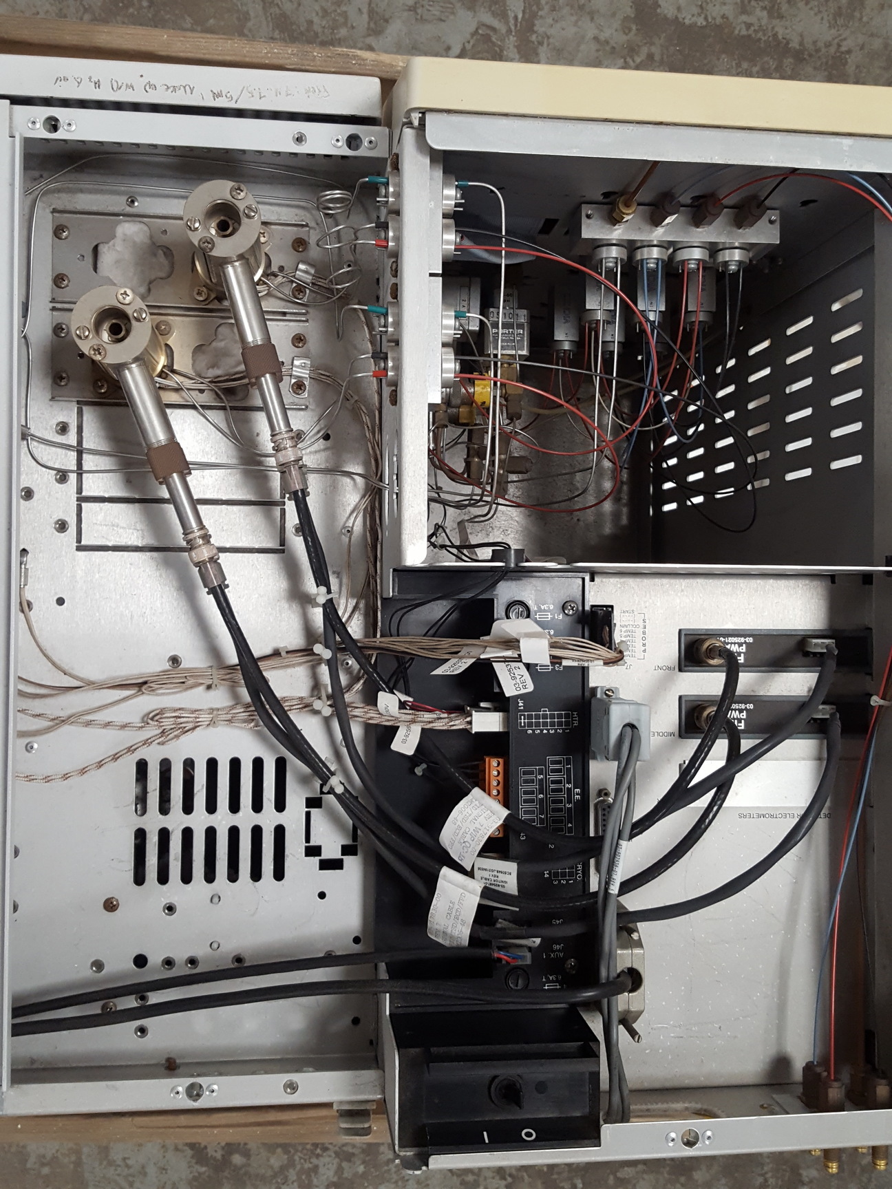 Image of  Varian CP-3380 Gas Chromatograph w/ CP8410 Autoinjector & Star 800 Module Inter