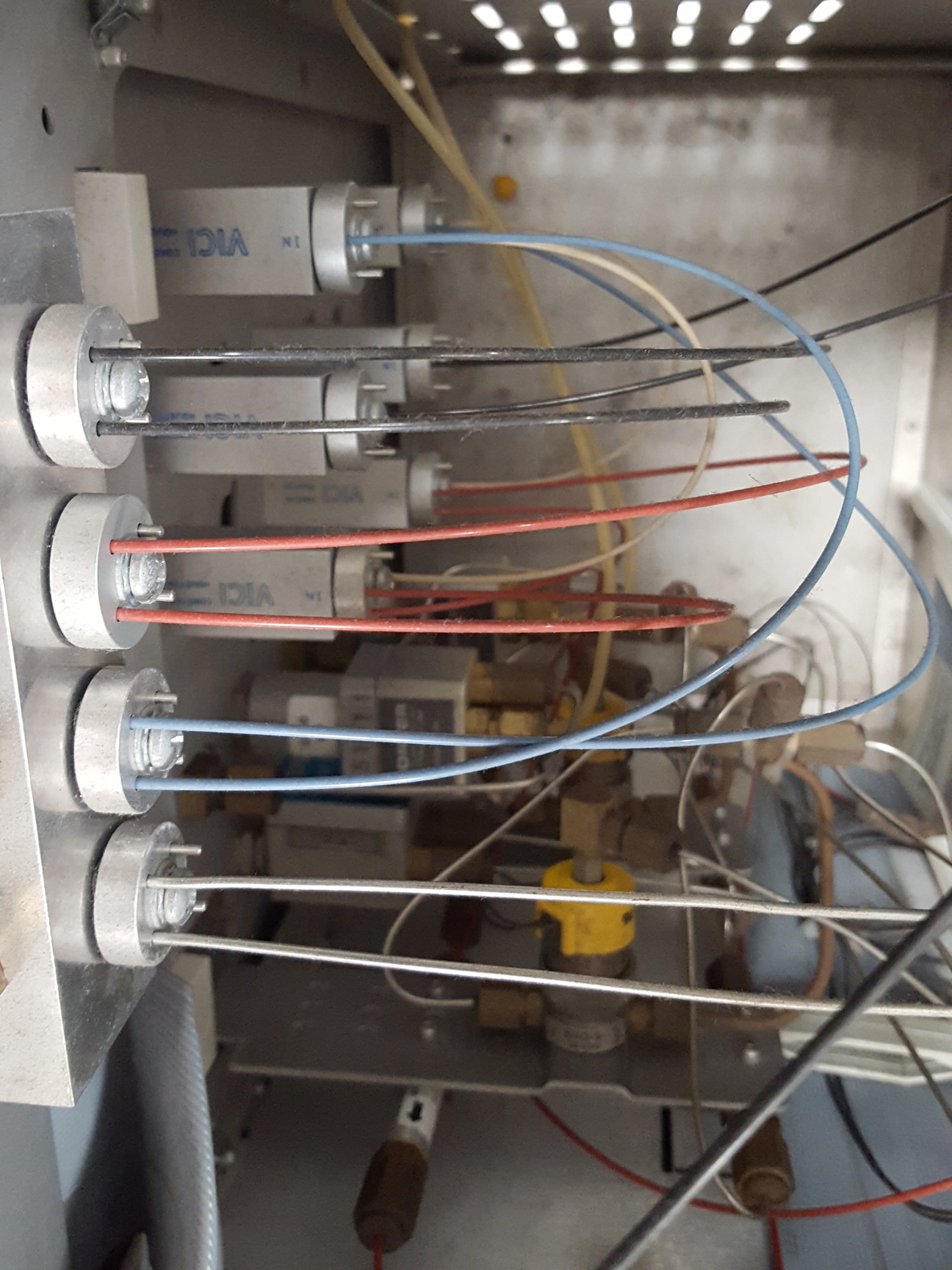 Image of  Varian CP-3380 Gas Chromatograph w/ CP8410 Autoinjector & Star 800 Module Inter