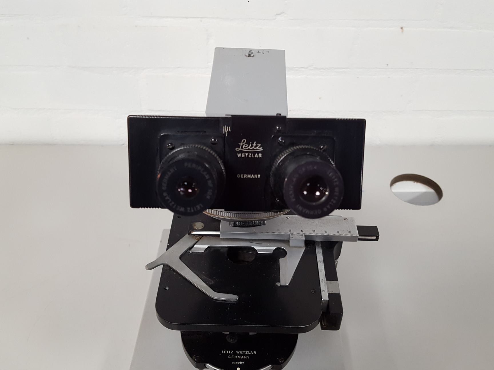 Image of Leitz Wetzlar SM-LUX Type 020-441.004 Microscope D65321 Lab