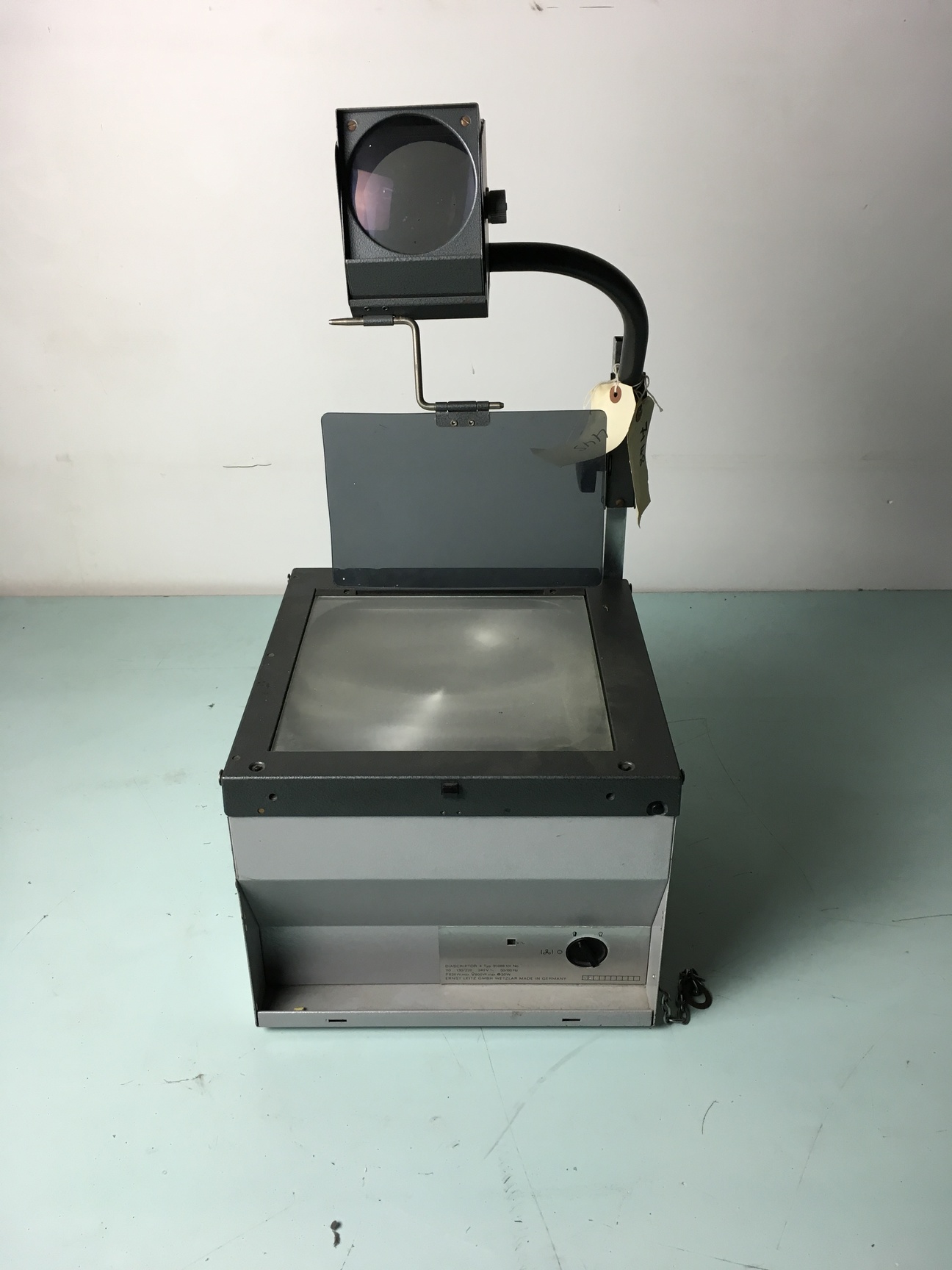 Image of Leitz Wetzlar Overhead Projector OHP Type 31.088.101