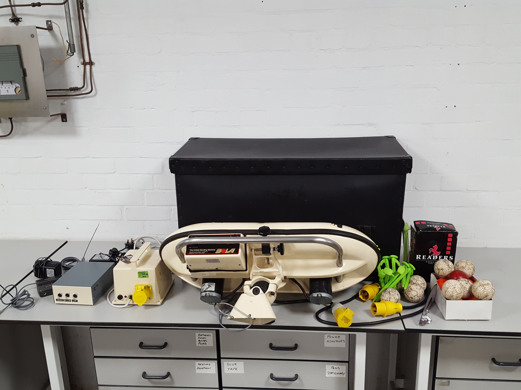 Image of BOLA Ball The Cricket Bowling Machine Ultimate + Power Pack & Accessories