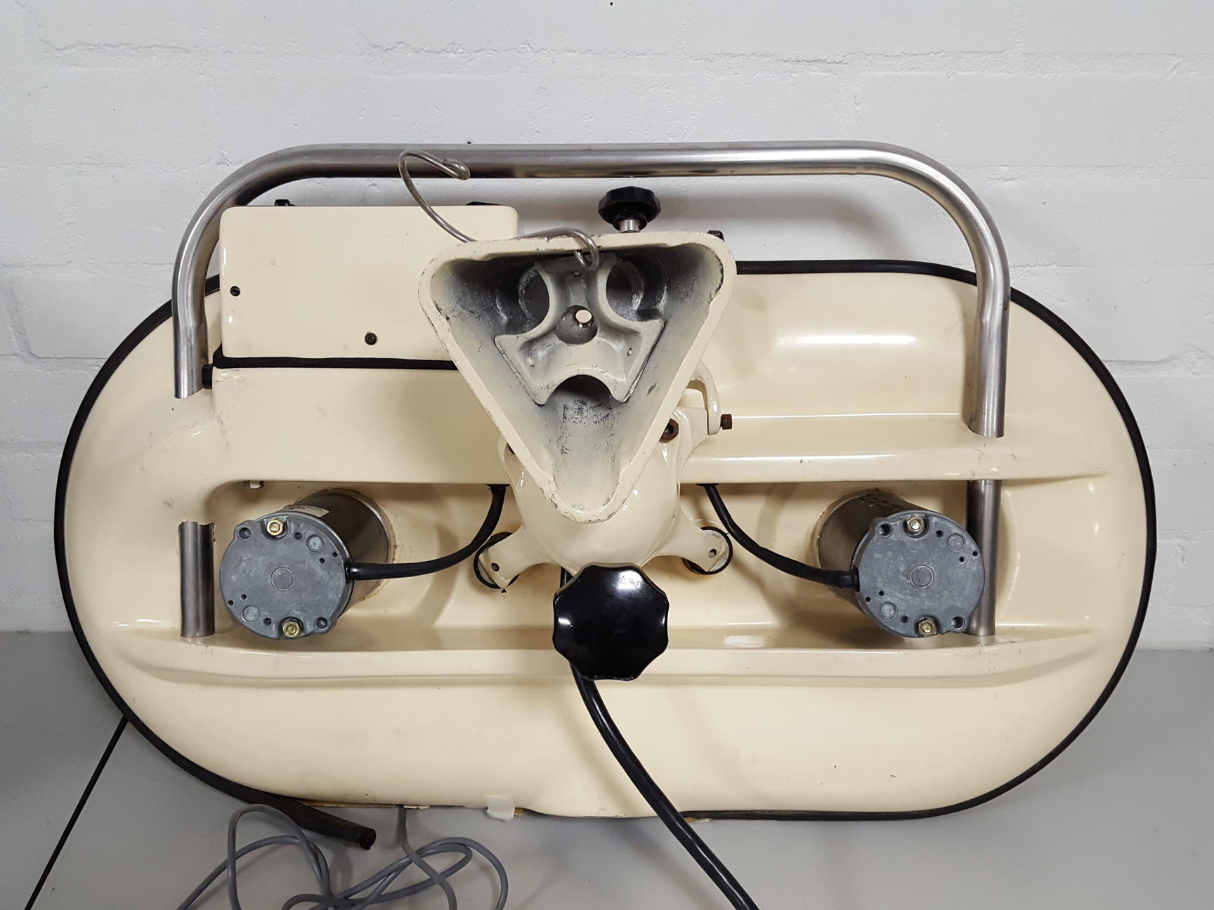 Image of BOLA Ball The Cricket Bowling Machine Ultimate + Power Pack & Accessories