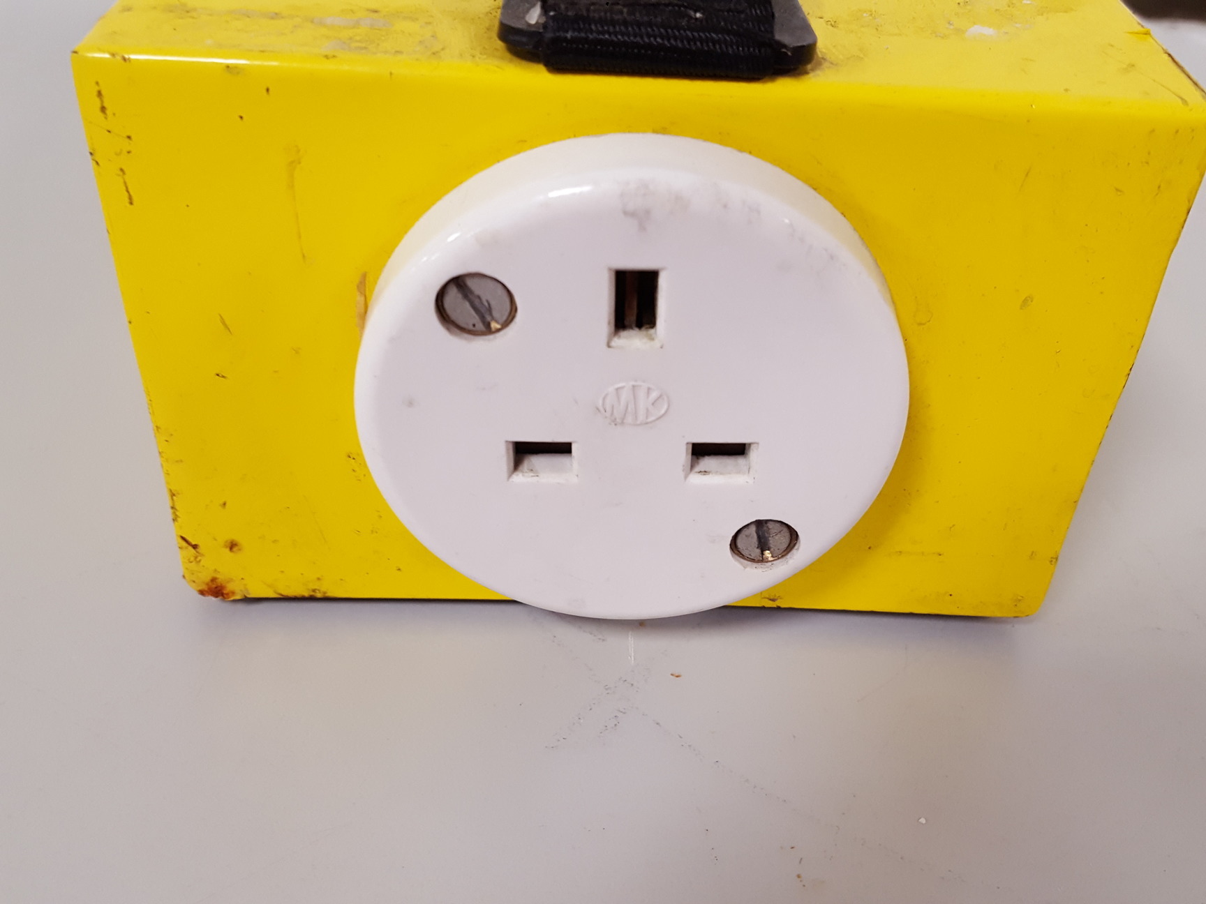 Image of BBH Safety Isolating Transformer Model TU250 Lab
