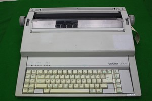 Thumbnail image of Brother CE-400 Retro Electric Typewriter Collectable Faulty Spares Repair