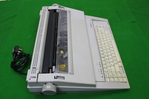 Thumbnail image of Brother CE-400 Retro Electric Typewriter Collectable Faulty Spares Repair
