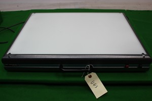 Thumbnail image of DW Viewbox QUG/A2SLD Lab Light Box Case