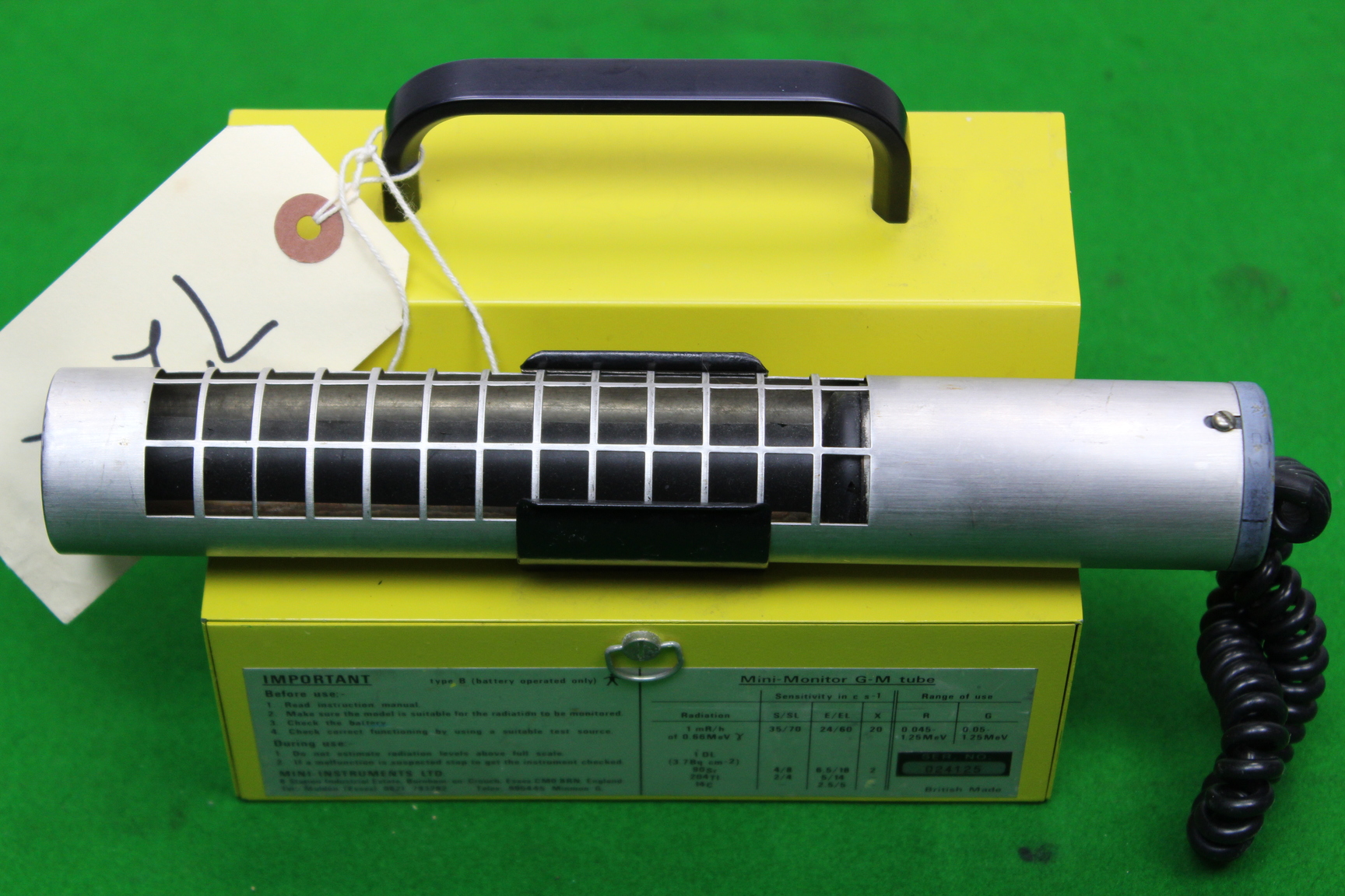 Image of Mini-Monitor Series 900 G-M Tube Radiation Geiger Counter Detector 