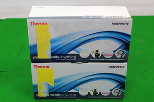 Thumbnail image of Brand New Pair Of Thermo Pipettes Finnpipette Novus MCP8 1-10ul Lab
