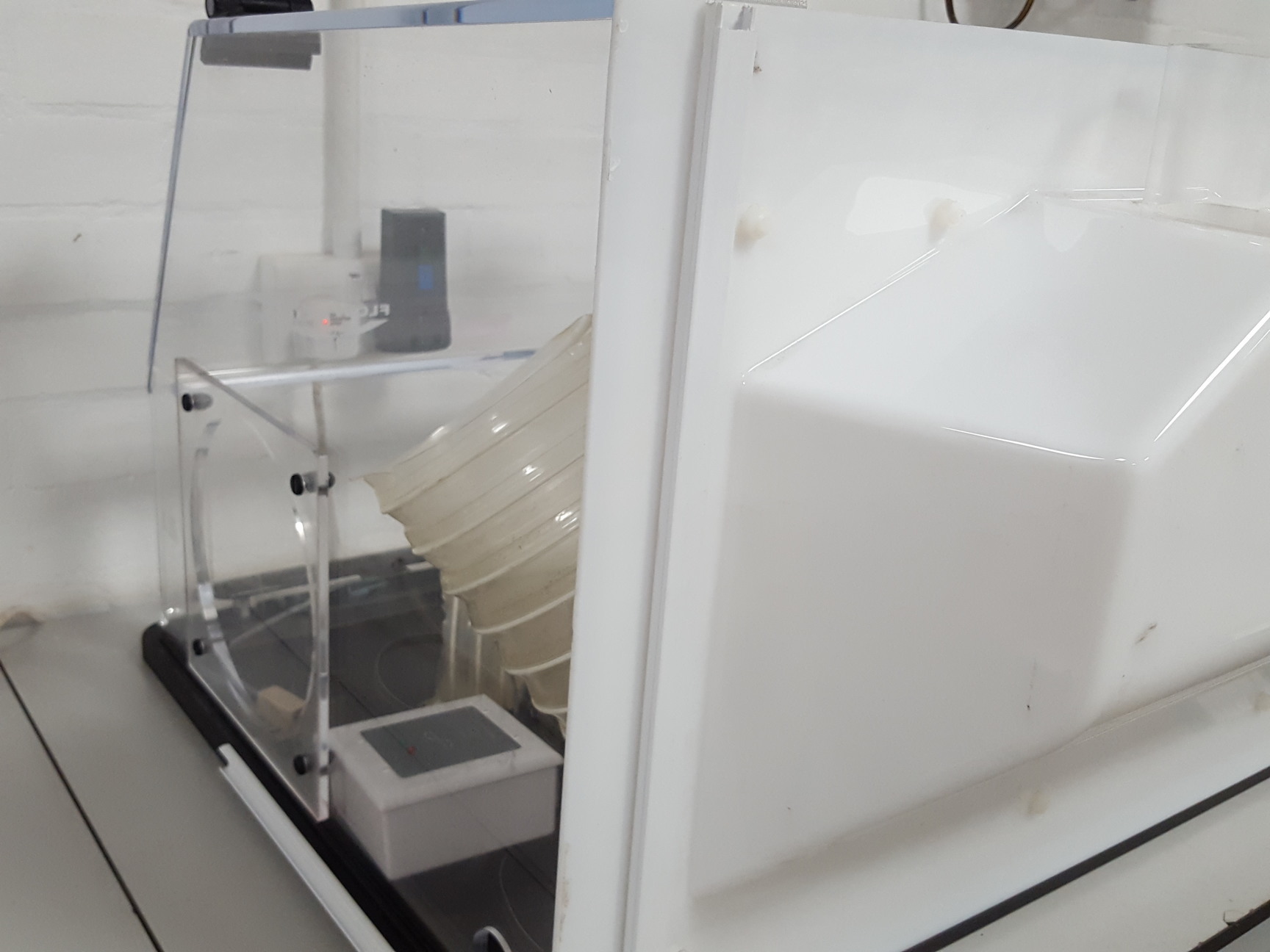 Image of Safetech Ducted Flow Hood Airflow FS2020 Flow Science Balance Enclosure FS1645