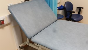 Thumbnail image of Huntleigh A4632/2/3HS Electric Bed Medical Oversize Extra Large 325kg Load