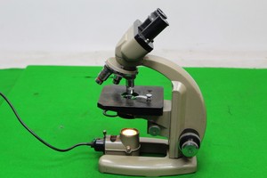 Thumbnail image of Vickers Instruments Binocular Microscope M14/2 Patent no 877813, great working c