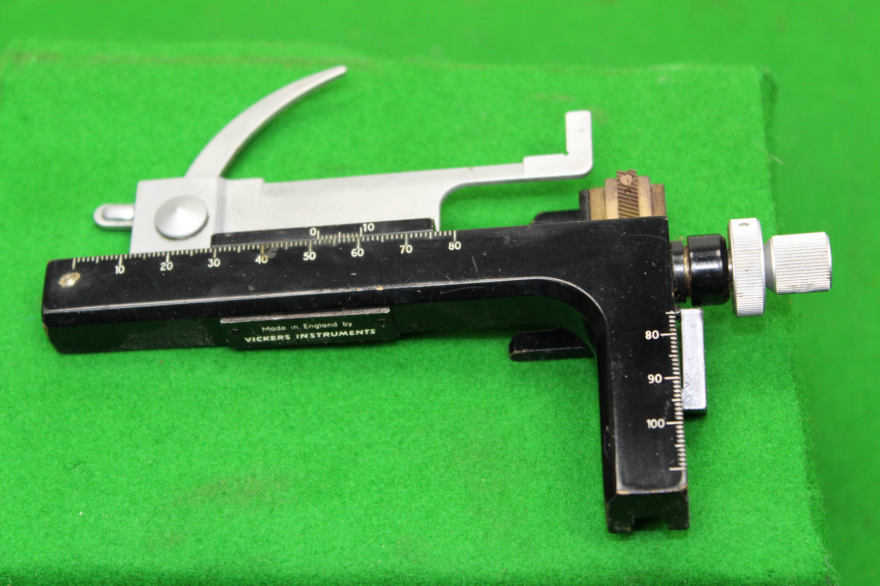 Image of Vickers Instruments Binocular Microscope M14/2 Patent no 877813, great working c