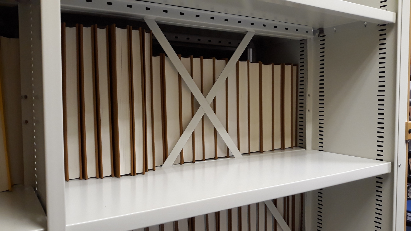 Image of Quantity of  11 Flexi Mobile Library Shelving Units in Great Condition Ex Univer
