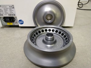 Thumbnail image of Thermo - Heraeus Biofuge Primo Laboratory Centrifuge + Rotor Lab Spares Repair