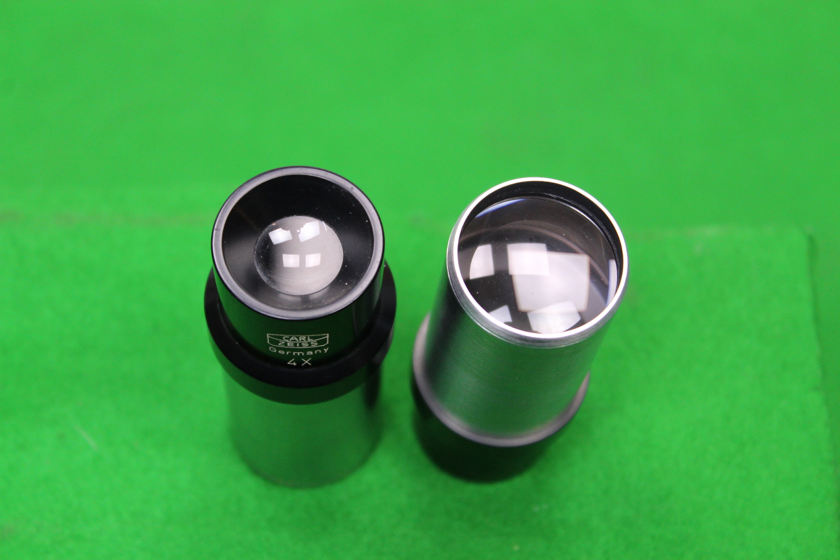 Pair of Carl Zeiss Microscope Eyepieces Lens 4x Laboratory Lab Equipment