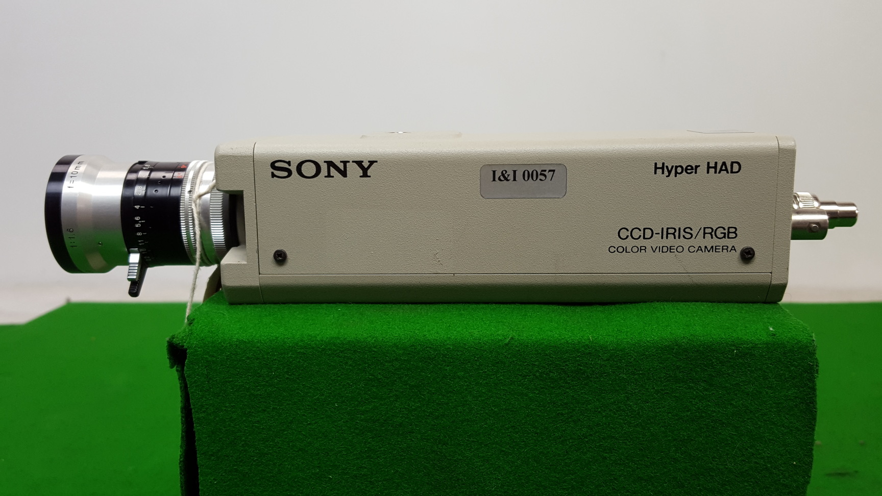 Image of Kern Switar H16 RX F=10mm 1:1.6 Lens Sony Hyper HAD CCD-IRIS Colour Video Camera