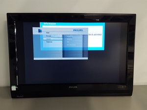 Thumbnail image of Philips 32" LCD TV with Faulty Remote Control 32PFL5522D