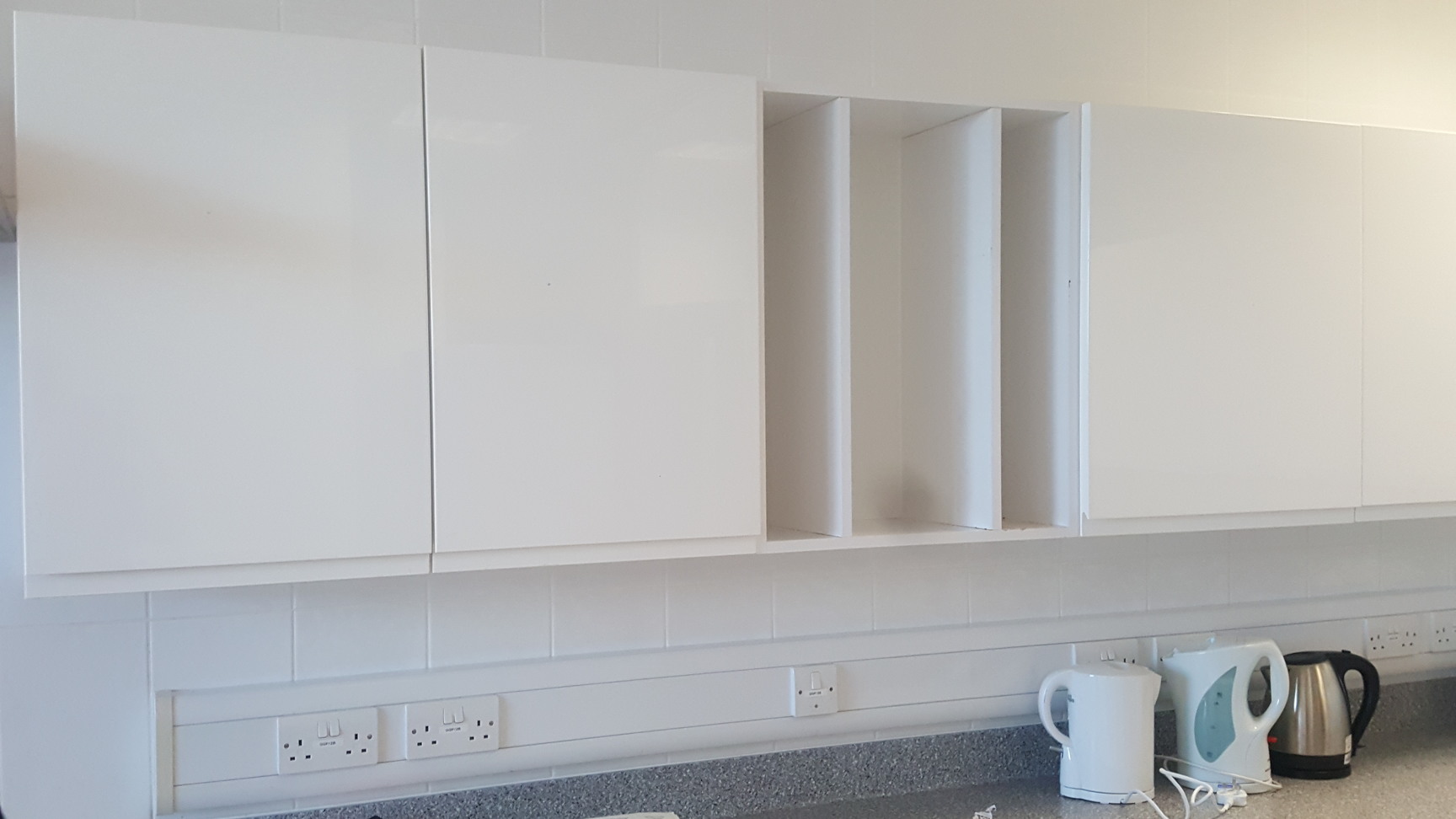 Image of Set of Complete Kitchen Cabinets- White