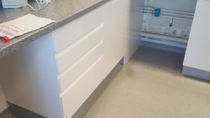 Thumbnail image of Set of Complete Kitchen Cabinets- White