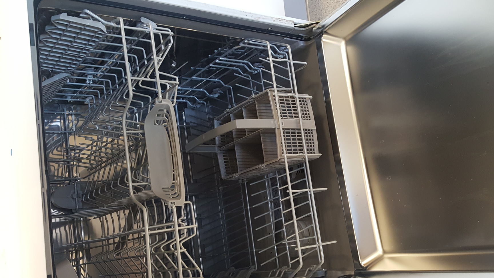 Image of Bosch Series 2 Active Water SMS25AW00G Freestanding Dishwasher