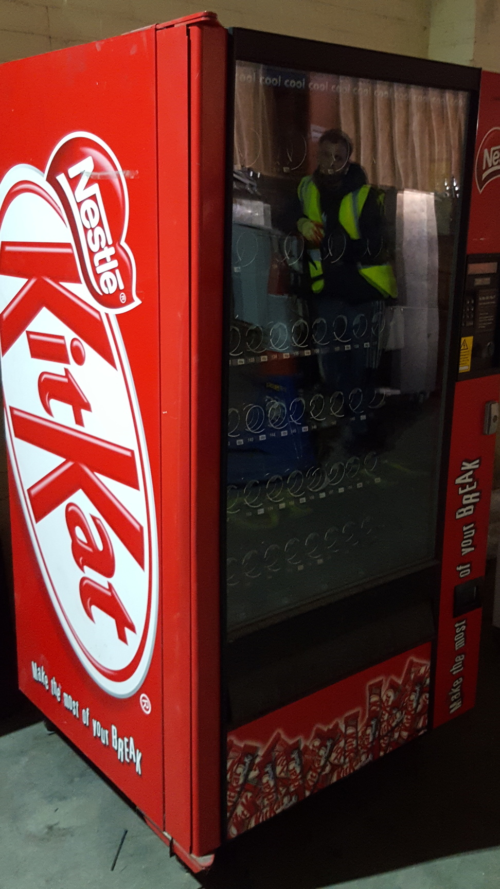 Nestle KitKat Multi-Snack Vending Machine Antique