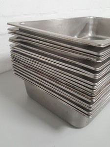 Thumbnail image of 18 x Stainless Steel Food Chaffing Dish Banqueting Trays Catering 53x32x10 cm 