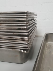 Thumbnail image of 18 x Stainless Steel Food Chaffing Dish Banqueting Trays Catering 53x32x10 cm 