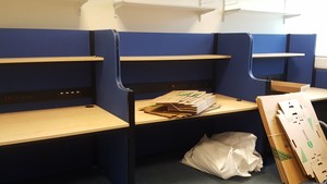 Thumbnail image of Job Lot of High Quality Office Furniture Tables / Desks Units Resale Reuse