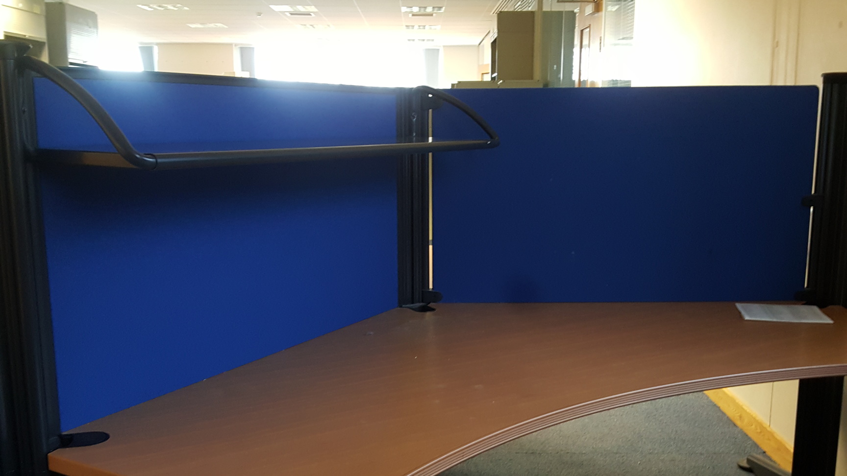 Image of Job Lot of High Quality Office Furniture Tables / Desks Units Resale Reuse