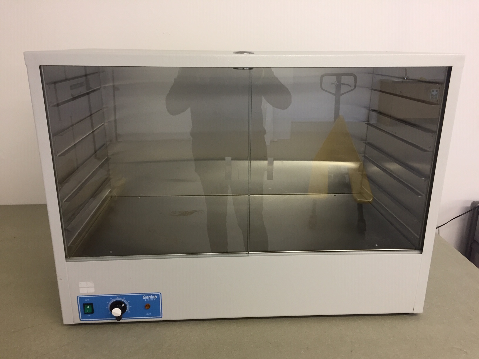 Image of Genlab - IWC200 Insulated Drying / Warming Cabinet Lab Glassware
