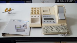 Thumbnail image of Roche Reflotron Plus Sprint System Blood Analyser Lab