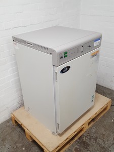 Thumbnail image of Nuaire NU-5500E Autoflow IR Direct Heat Co2 Lab Incubator 