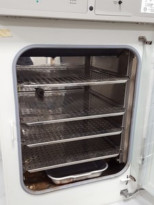 Thumbnail image of Nuaire NU-5500E Autoflow IR Direct Heat Co2 Incubator Lab