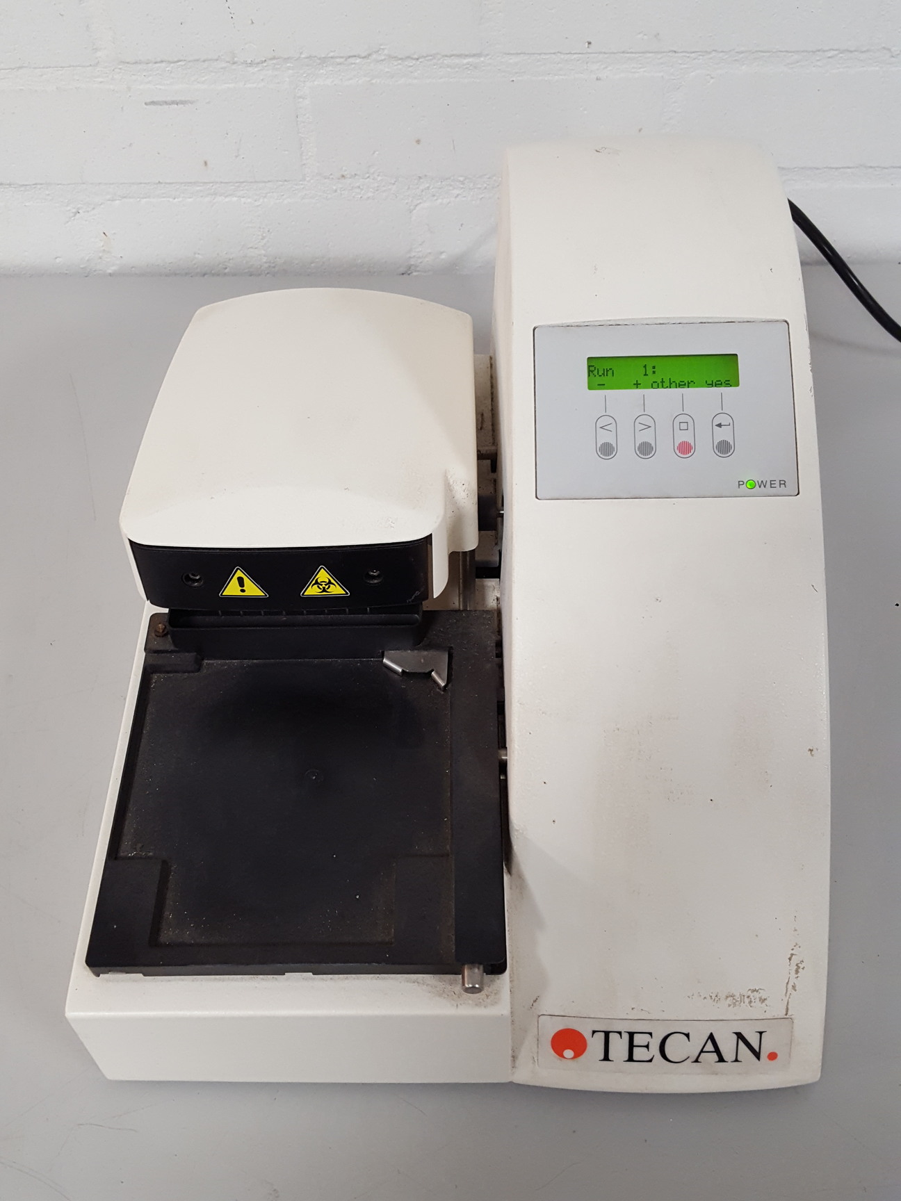Tecan Columbus Plus Basic Microplate Washer Lab