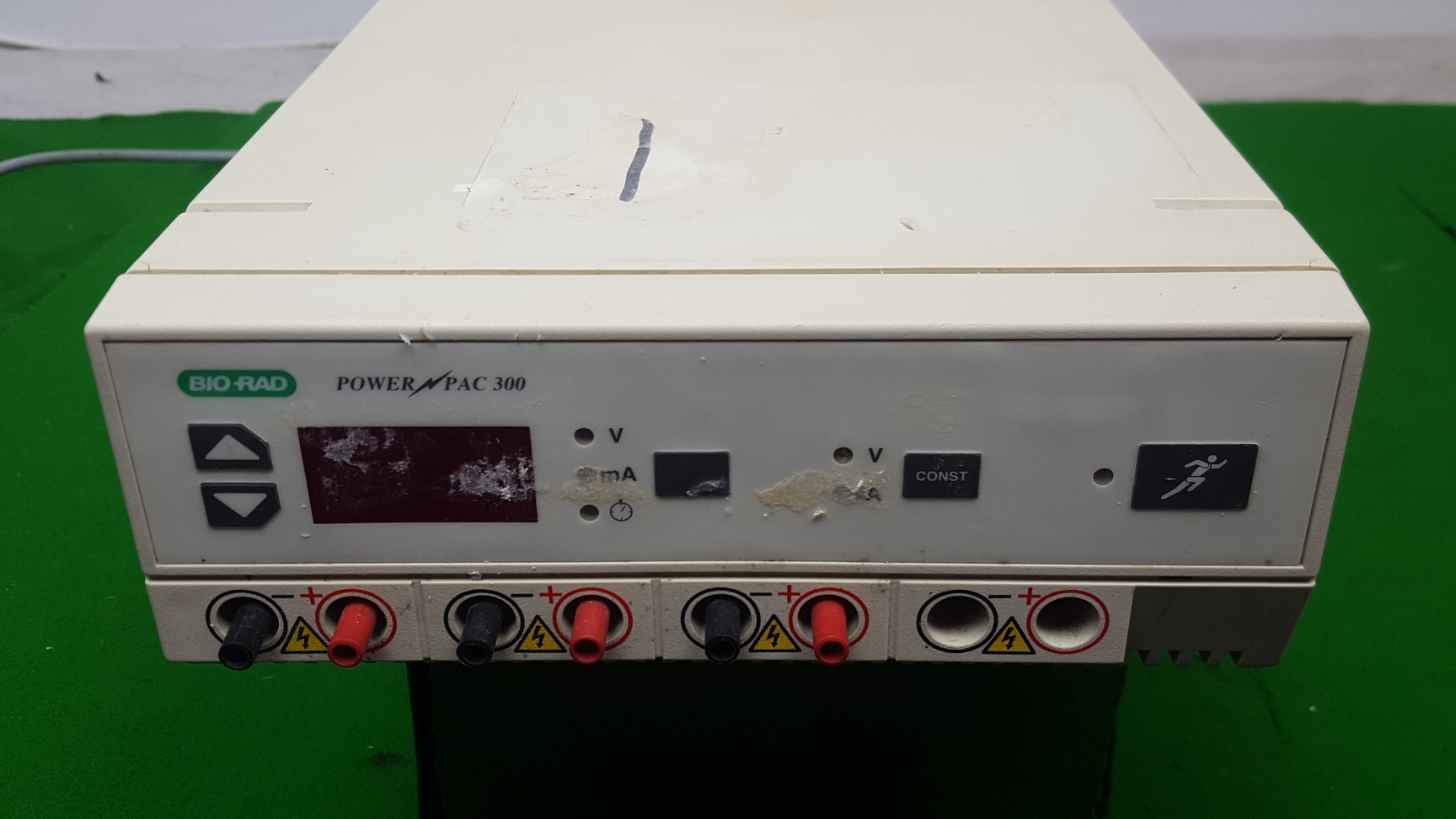 Image of BIO-RAD Power-Pac 300 Electrophoresis Power Supply Faulty (blown fuse) Laborator