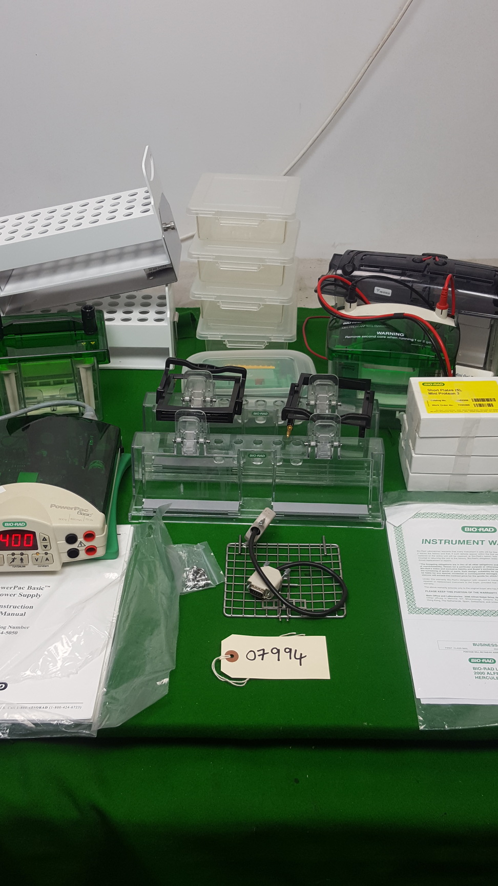 Image of Bio-Rad Basic Power Supply Gel Electrophoresis System Mini Protrean