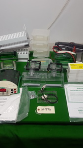 Thumbnail image of Bio-Rad Basic Power Supply Gel Electrophoresis System Mini Protrean