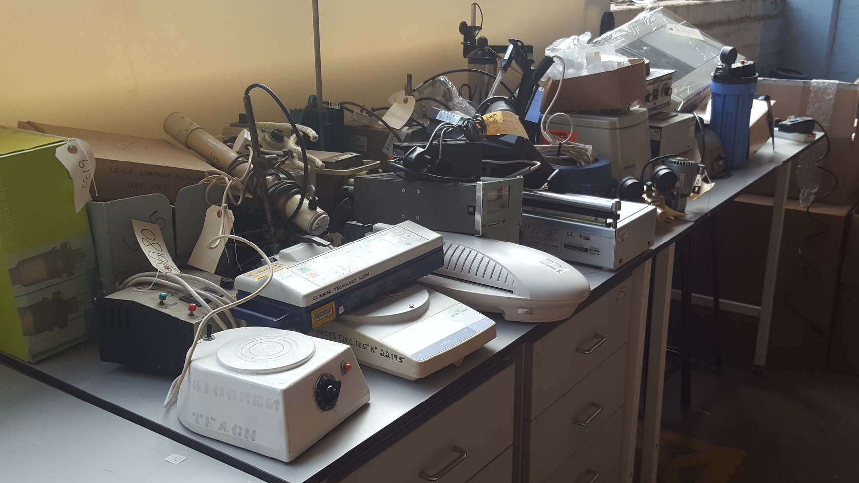 Image of Large Job Lot Lab Equipment Laboratory Medical Electrical Items Repair / Resale