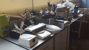 Thumbnail image of Large Job Lot Lab Equipment Laboratory Medical Electrical Items Repair / Resale