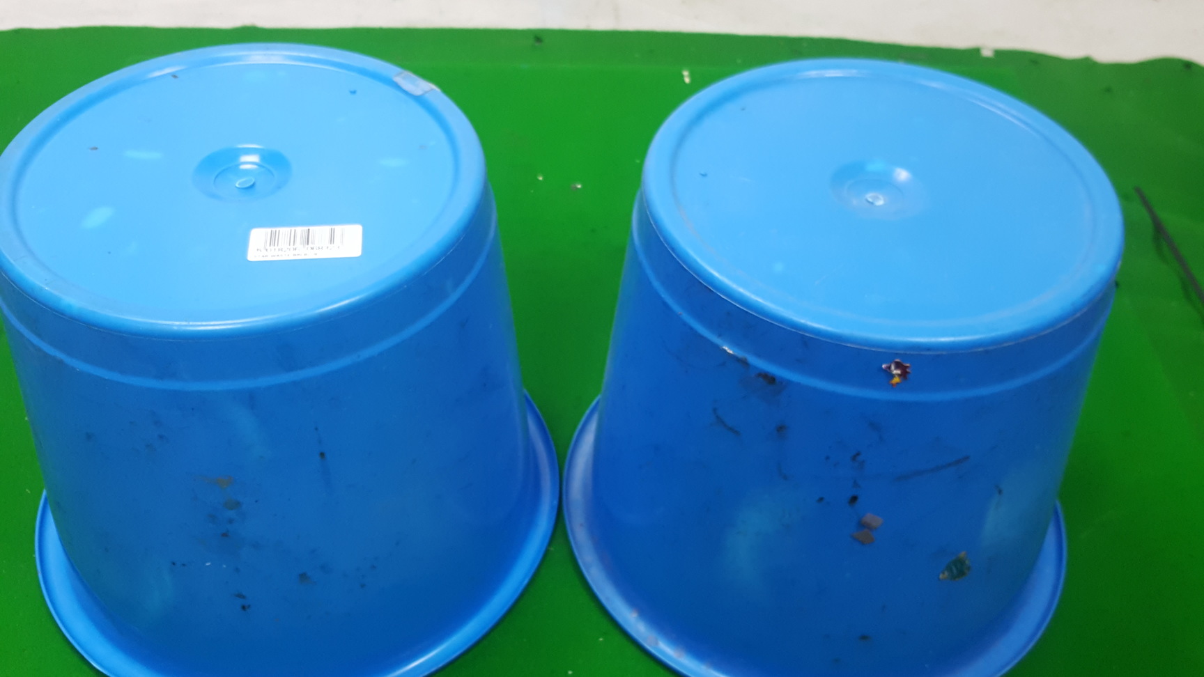Image of Lot of 25 Bins With Lids & 30x Buckets