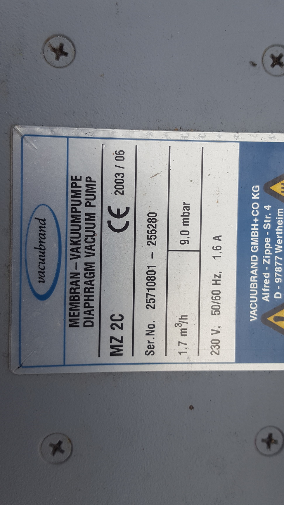 Image of 35x Vacuubrand MZ 2C & 2 AK Diaphragm Vacuum Pump CVC 2 Controller