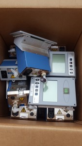 Thumbnail image of 35x Vacuubrand MZ 2C & 2 AK Diaphragm Vacuum Pump CVC 2 Controller