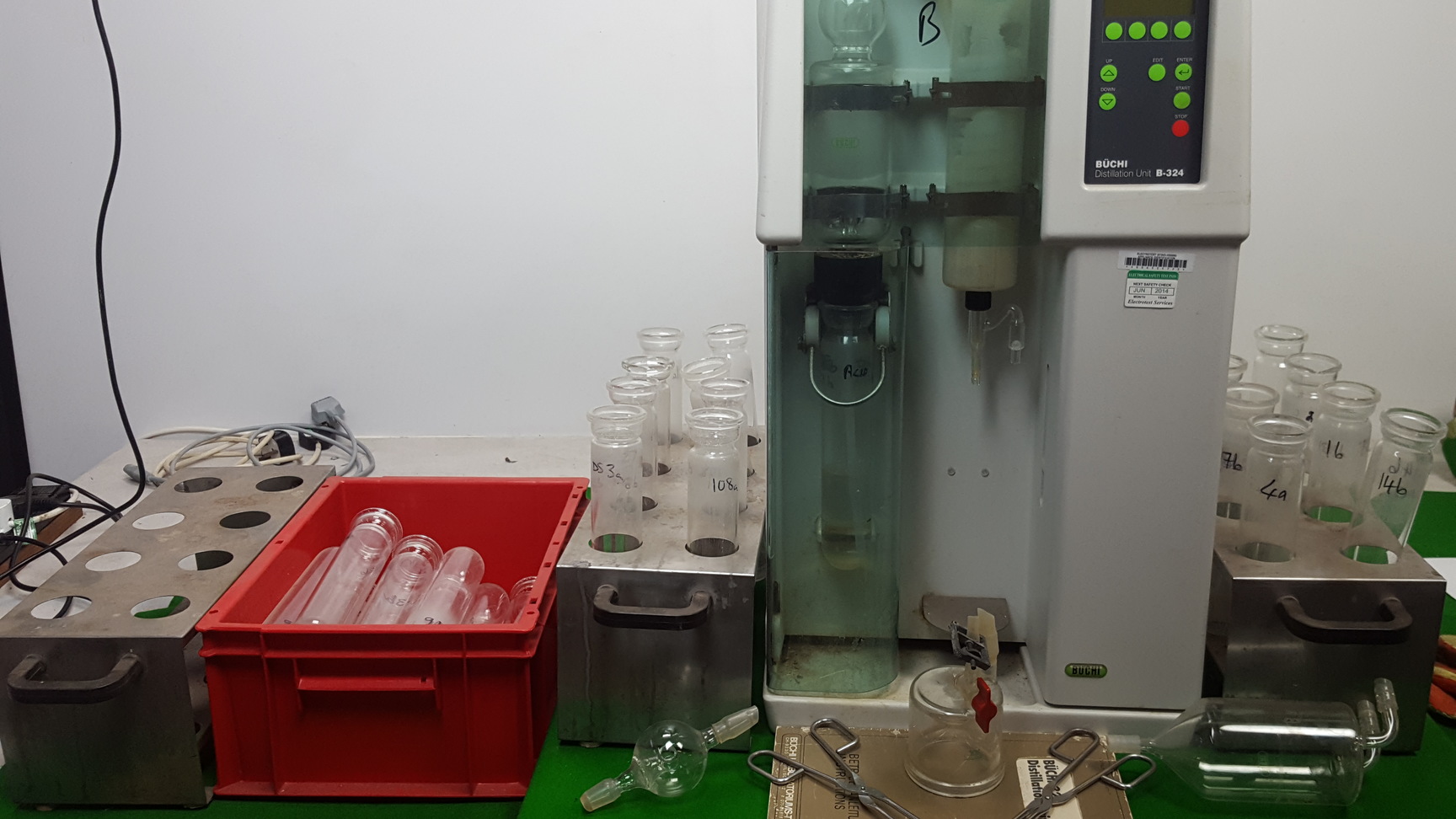 Image of Buci Kjeldahl Distillation Unit B-324 W/ Glassware + Manuals Lab