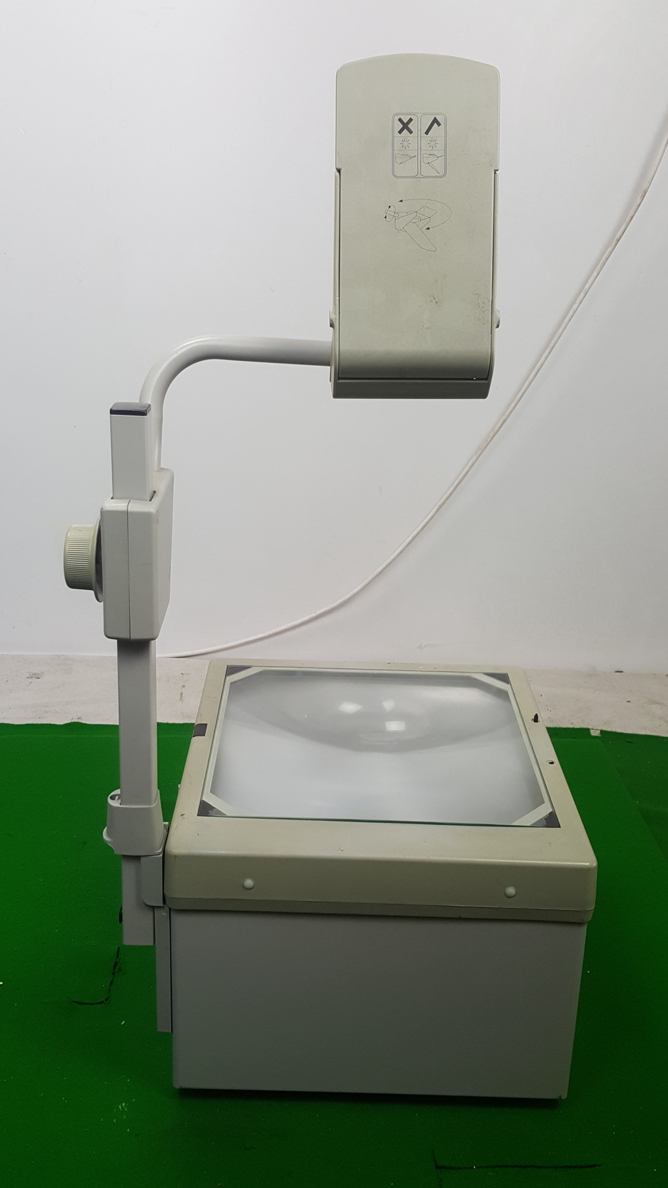 Image of Elite 2000 Overhead Projector - Spares / Repair