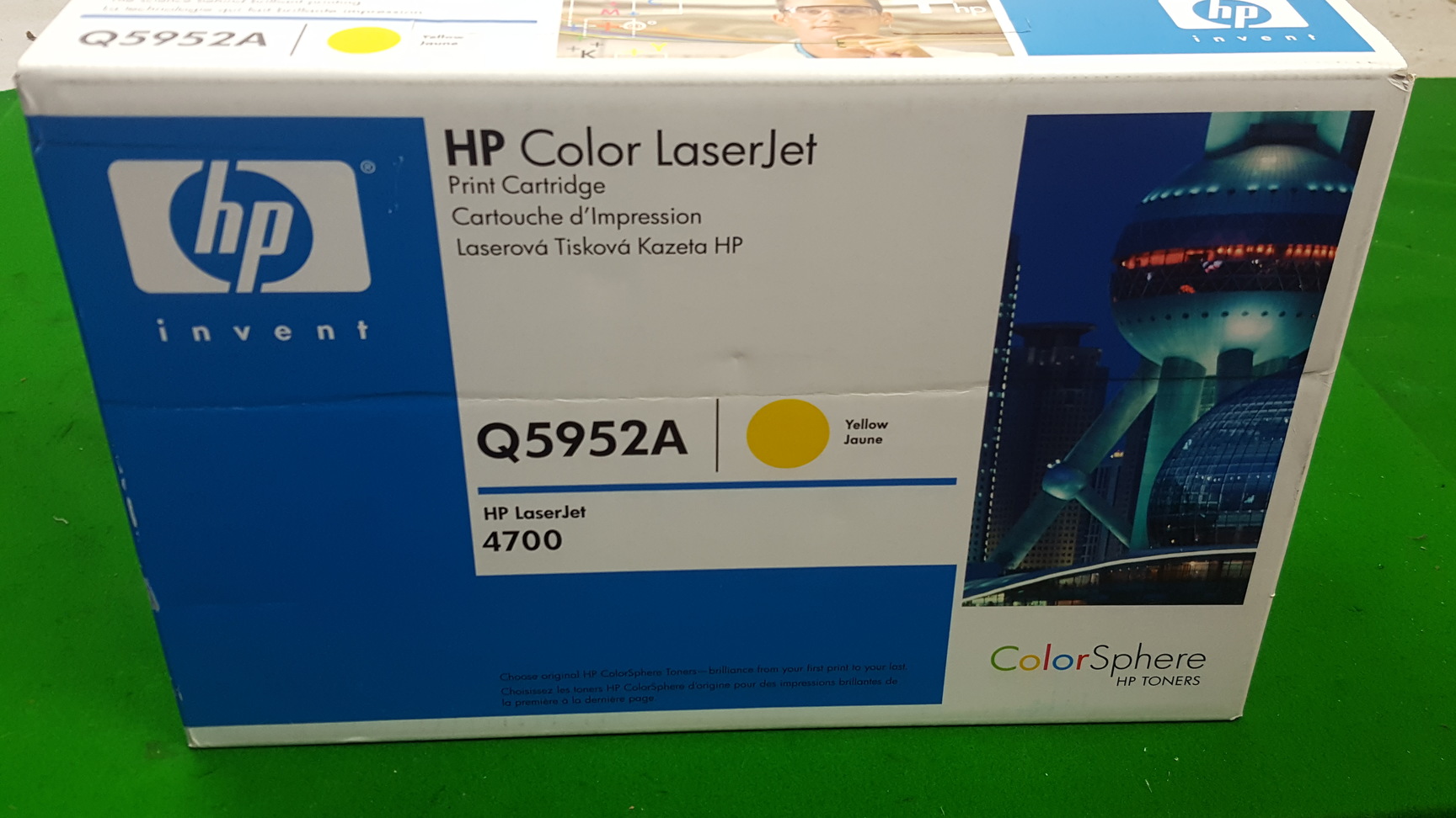 Image of HP Q5952A Yellow Original LaserJet Toner Cartridge 